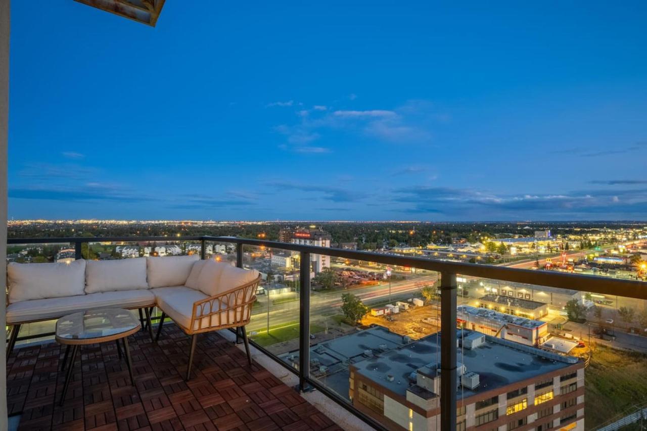 Upscale Penthouse Stay With Mountain & City Views, Free Parking, Bbq Grill, Office Space & More YYC Dış mekan fotoğraf