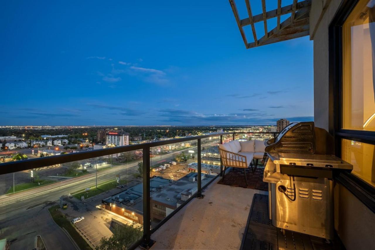 Upscale Penthouse Stay With Mountain & City Views, Free Parking, Bbq Grill, Office Space & More YYC Dış mekan fotoğraf